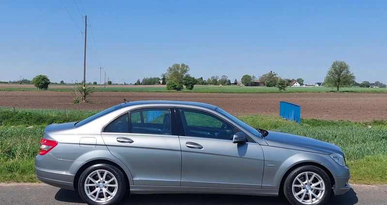 Mercedes-Benz Klasa C cena 34990 przebieg: 221350, rok produkcji 2008 z Witkowo małe 781